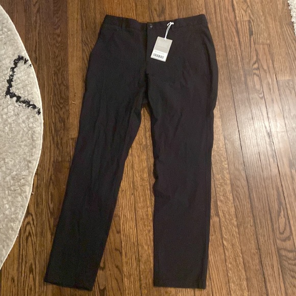 Everlane Performance Chino - Black - Athletic Fit - 32x32 - Picture 3 of 6